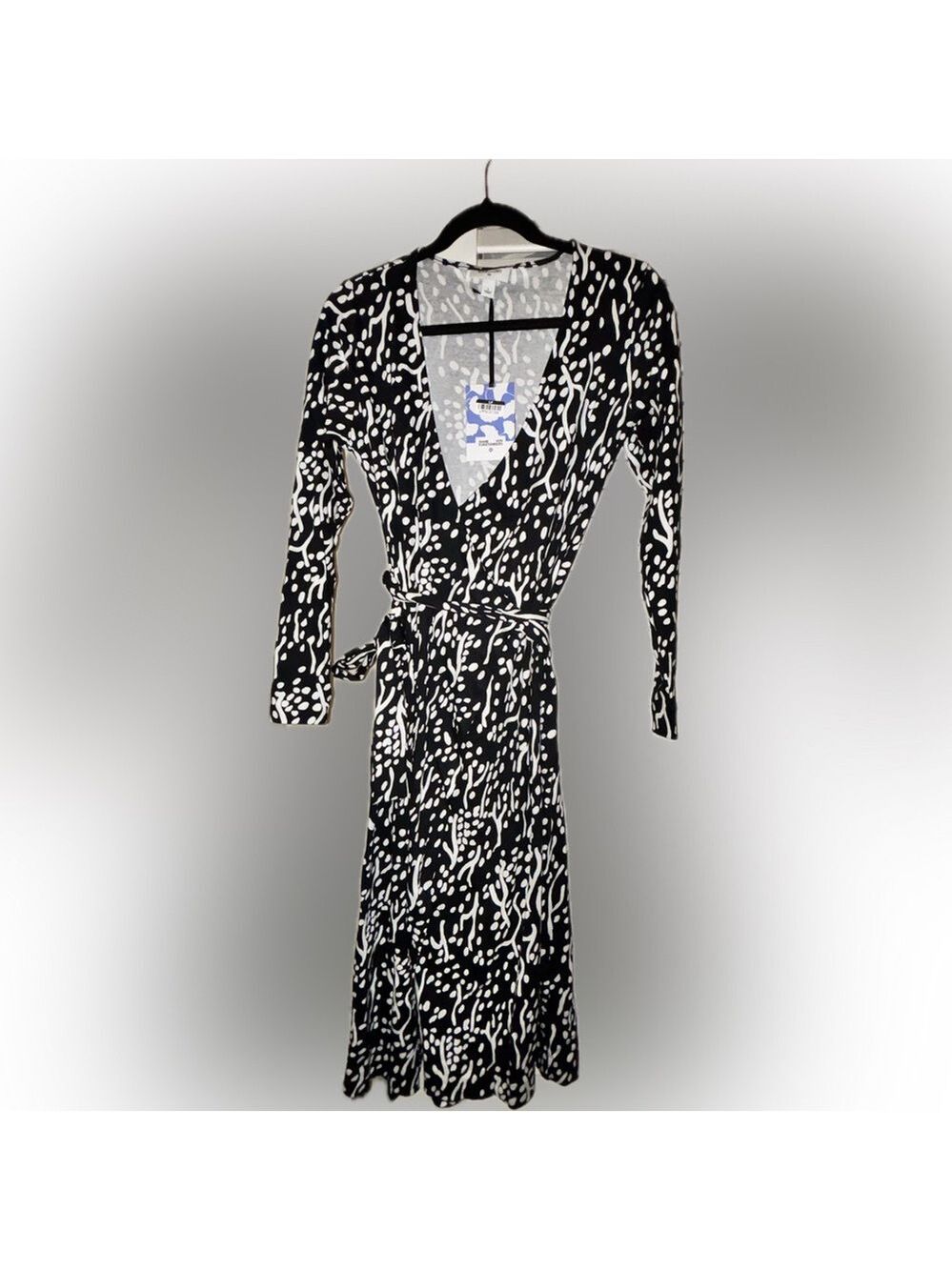 Diane von Furstenberg x Target Wrap Dress – Black & White Sea Spots – NWT - Picture 2 of 7